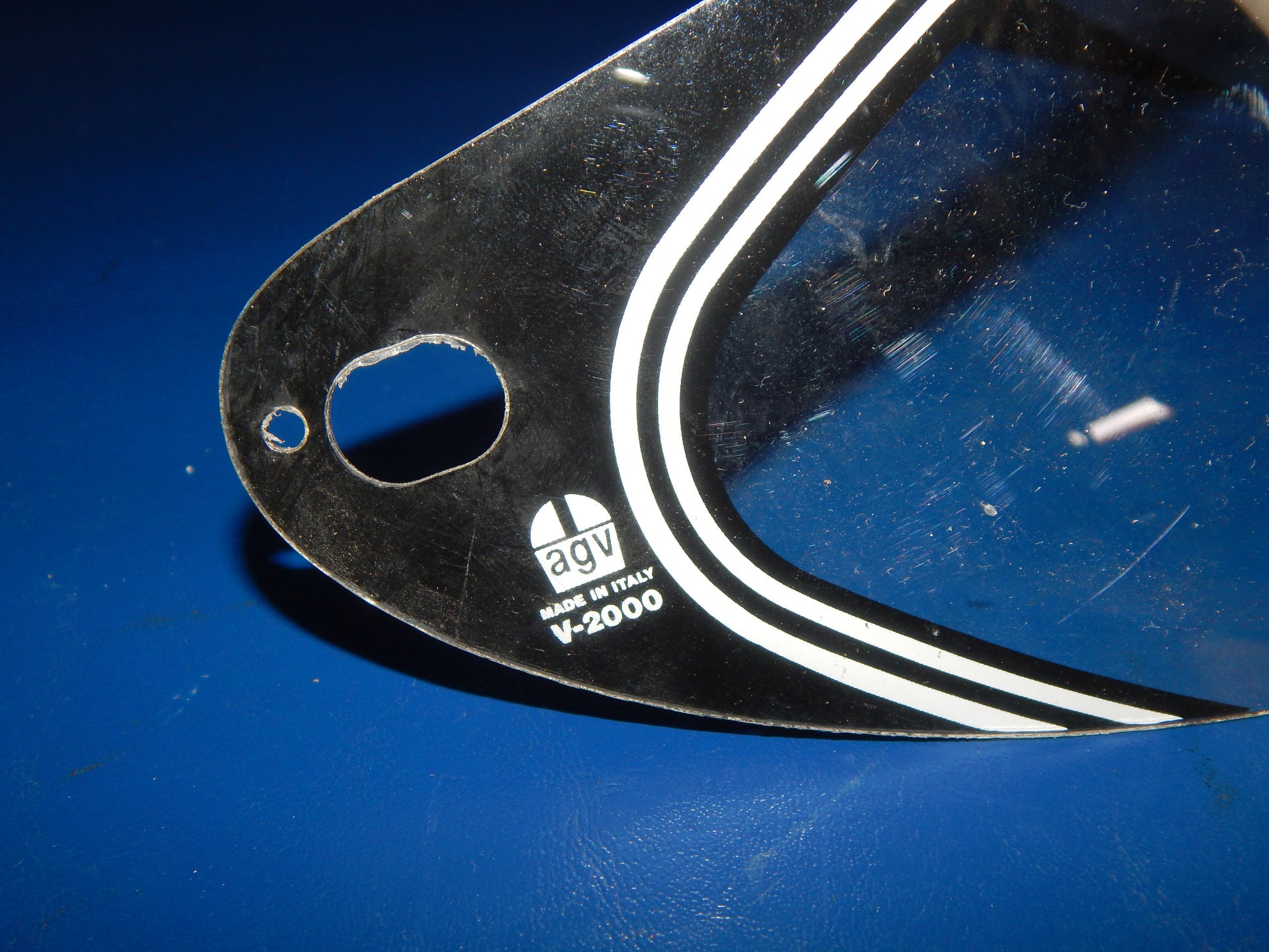 VINTAGE MOTORCYCLE HELMET AGV V 2000 CLEAR VISOR SHIELD SCREEN BLACK ITALY - MotoRaider