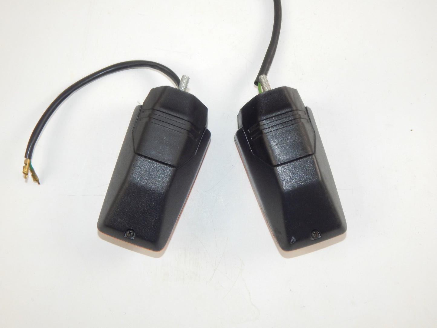 Triom 21.0051/1 P25-1 R19-10 210052/1 RH LH TURN SIGNAL INDICATOR MOTORCYCLE - MotoRaider