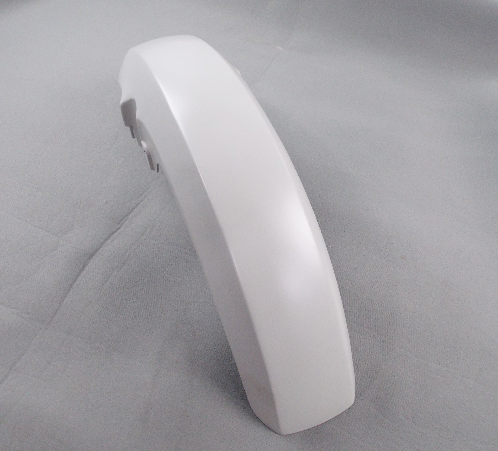 NOS BMW 1984-86 K100 1986-91 K100 LT FENDER FRONT MUD GUARD PRIMER 46611450668 - MotoRaider