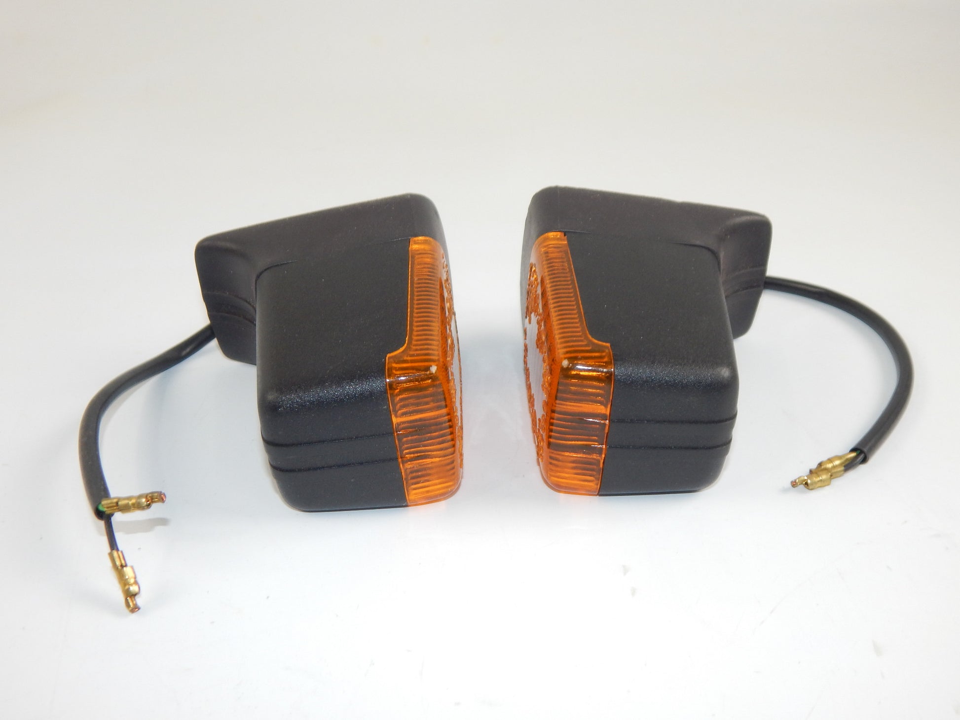 OEM CAGIVA 1986 ALETTA ORO-S2 RIGHT /LEFT FRONT TURN FLASHER INDICATOR 800047191 - MotoRaider