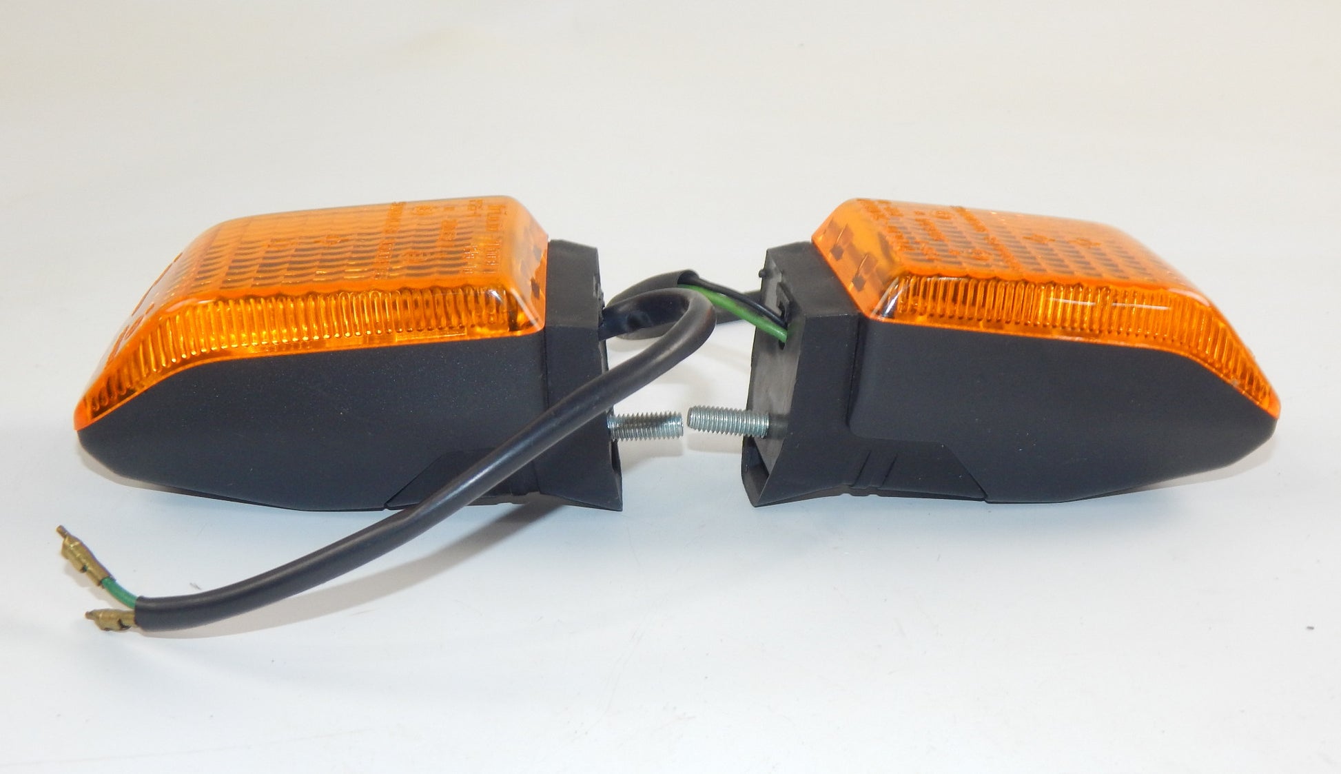 Triom 21.0051/1 P25-1 R19-10 210052/1 RH LH TURN SIGNAL INDICATOR MOTORCYCLE - MotoRaider