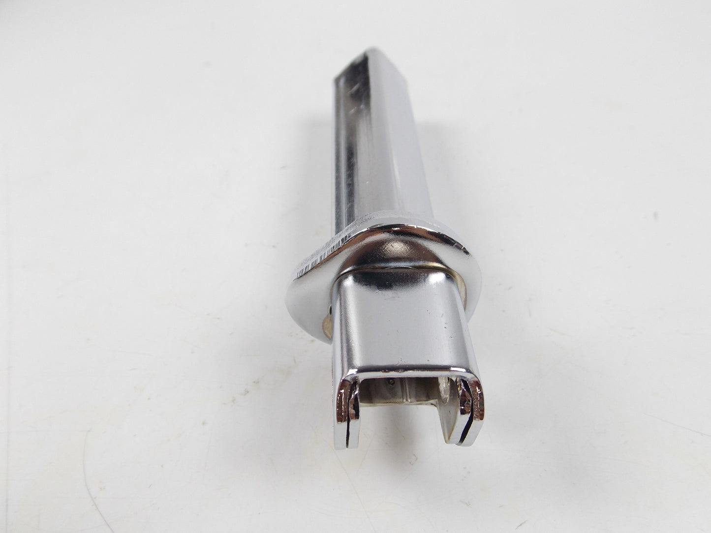 NOS OEM HONDA 1987 VF700 | 2004-2009 VTX1300 RIGHT STEP BAR 50612-MR1-000 - MotoRaider