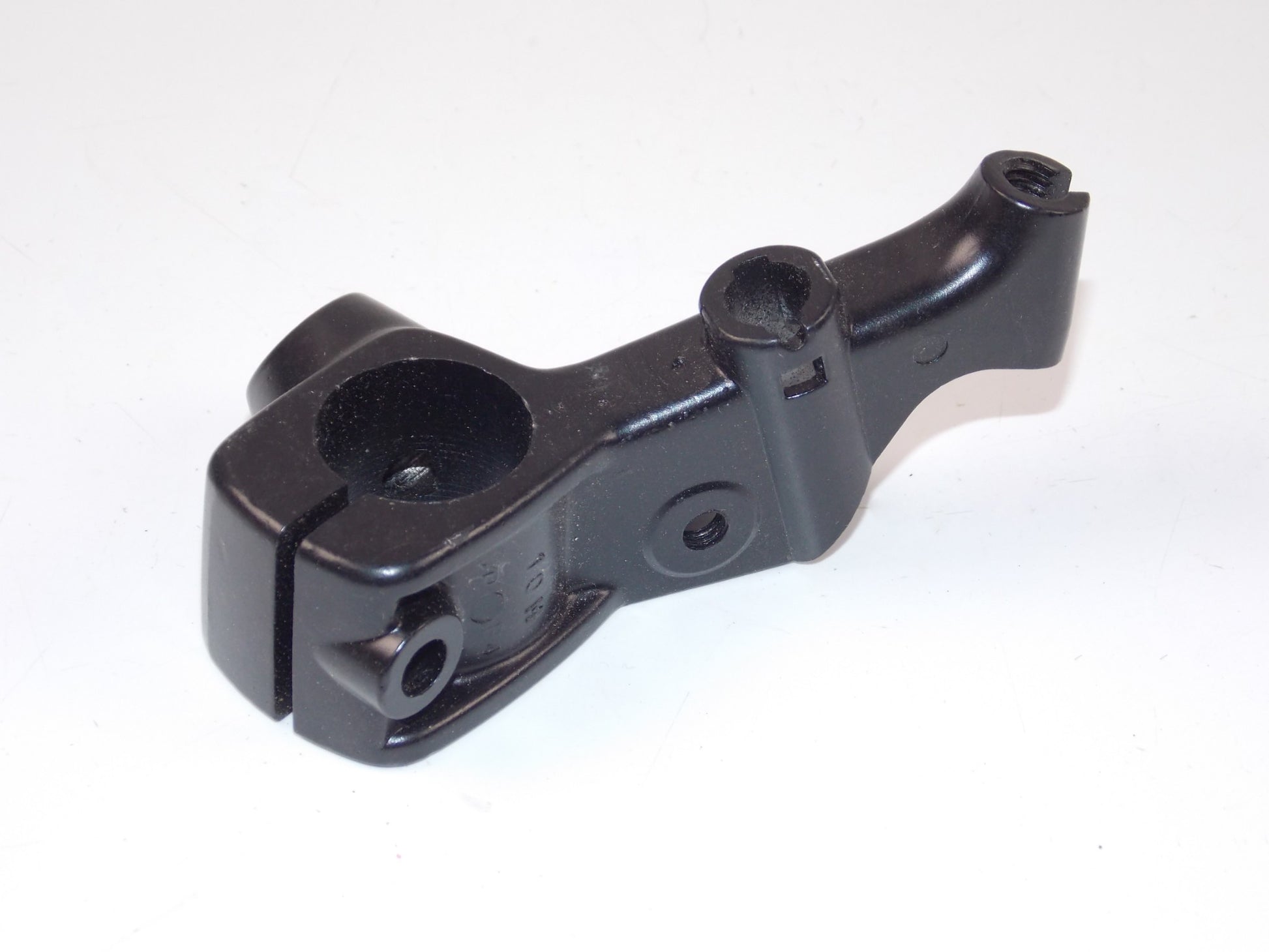 NOS OEM 1982-2010 YAMAHA XV535/1000/1100/750/250/500 LEVER HOLDER 1 10M-82911-00 - MotoRaider