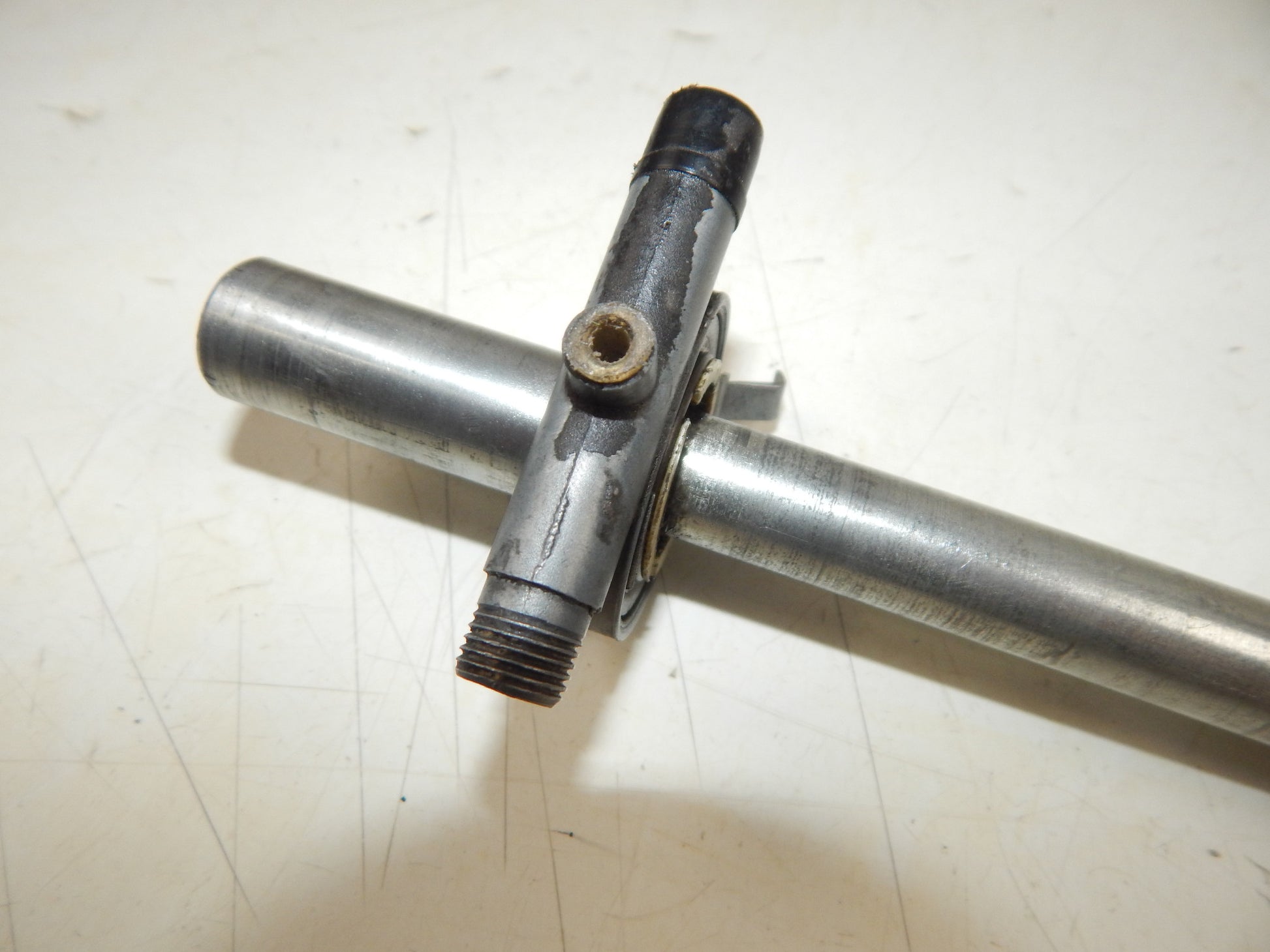 1981 BETA TRAIL 125 FRONT WHEEL PIN BOLT AXLE+SPEEDOMETER GEAR DRIVE HURET - MotoRaider