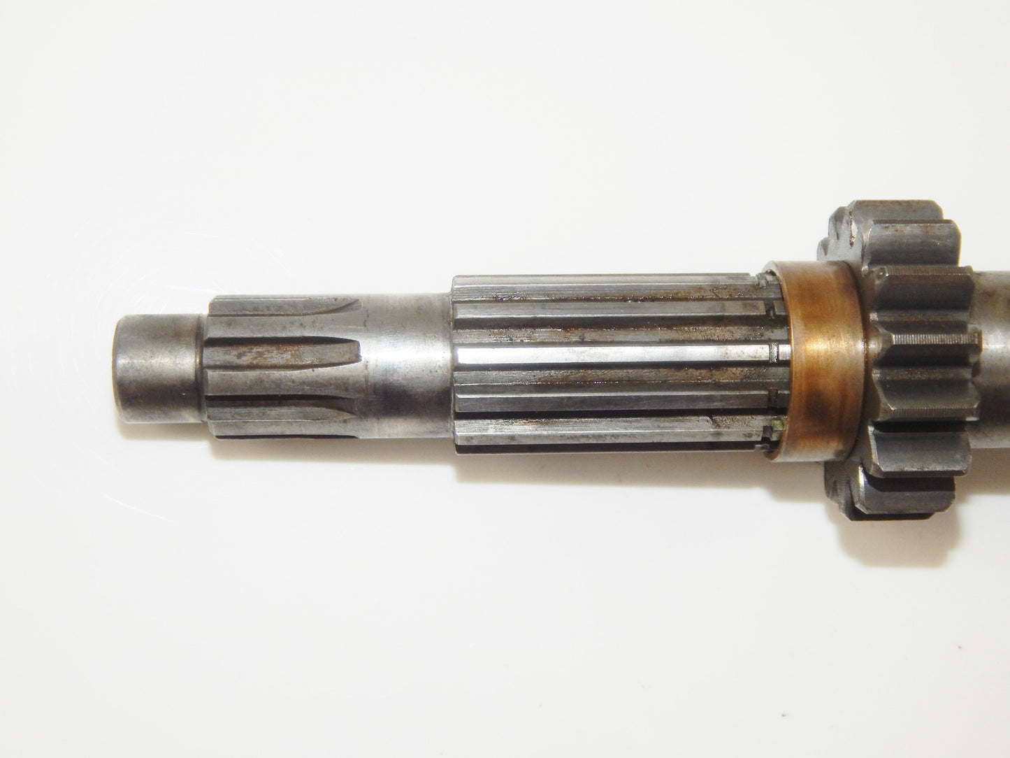 HUSQVARNA 1982 240 250 CR TRANSMISSION GEARBOX MAIN SHAFT #697 15T 161269701 - MotoRaider