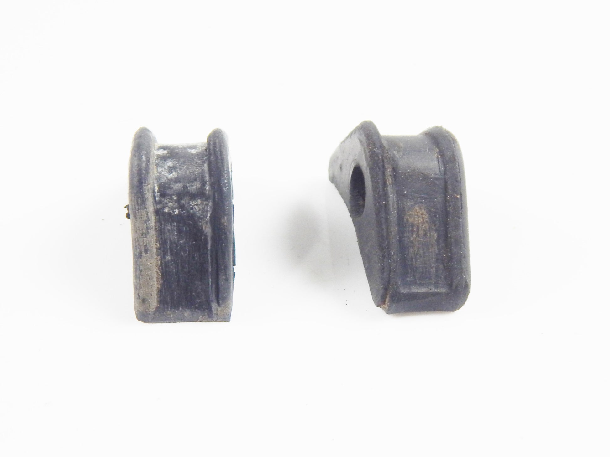 VINTAGE SCOOTER 1959 LAMBRETTA LI 150 RUBBER CABLE HOLDERS - MotoRaider