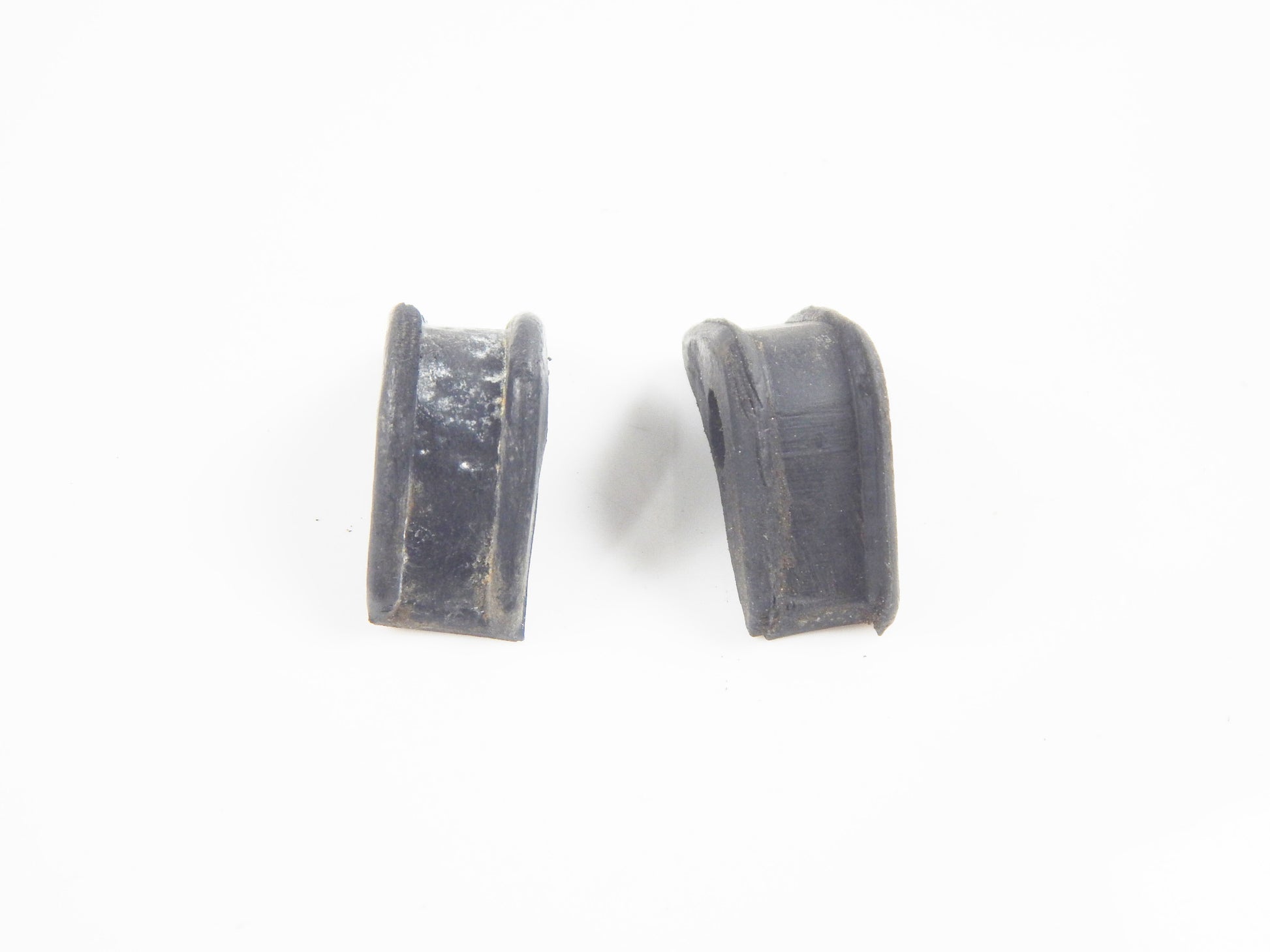 VINTAGE SCOOTER 1959 LAMBRETTA LI 150 RUBBER CABLE HOLDERS - MotoRaider