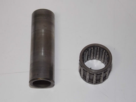 1983 Suzuki RM250D 83 RM250 RM250D PISTON WRIST PIN WITH NEEDLE BEARING - MotoRaider