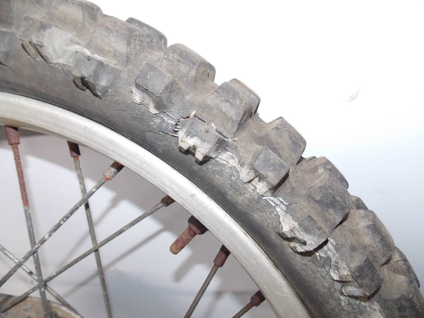 1978 KTM 400 MC5 GS MOTOCROSS VINTAGE AHRMA FRONT WHEEL SUN METAL RIM 21" - MotoRaider