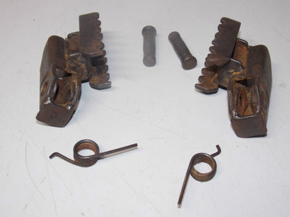 1979 SUZUKI RM250N LEFT RIGHT FOOTPEGS FOOTRESTS SPRINGS RM 250 VINTAGE AHRMA - MotoRaider