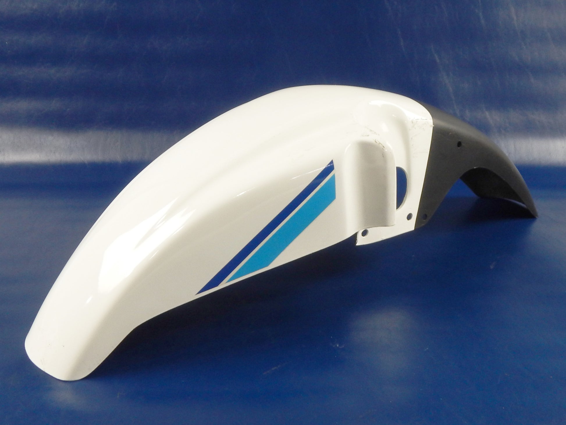 1980'S YAMAHA XT600-Z TENERE FIBERGLASS MUD GUARD LOW FRONT FENDER WHITE VINTAGE - MotoRaider