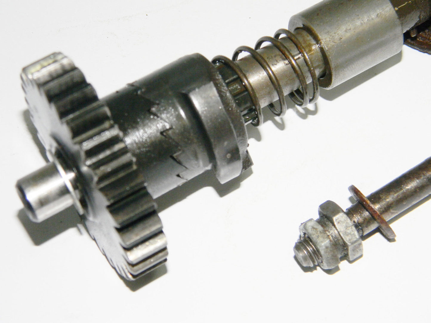 1972 Bultaco Pursang 250 KICK STARTER SHAFT MK6 Model 103 Crank Ratchet Spring - MotoRaider