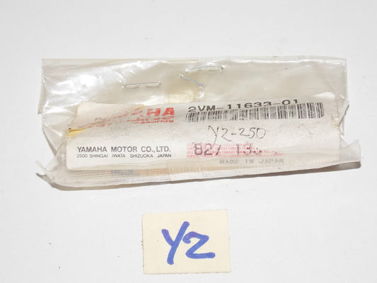 NOS NEW Yamaha 1996 1998 YZ80 YZ125 YZ250 WR250 PISTON PIN 2VM-11633-01 - MotoRaider