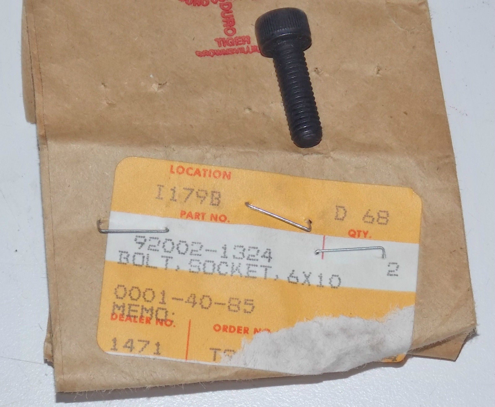 NOS KAWASAKI 1986 2005 Bayou Ninja Vulcan ZX1100 MASTER CYLINDER BOLT 92002-1324 - MotoRaider