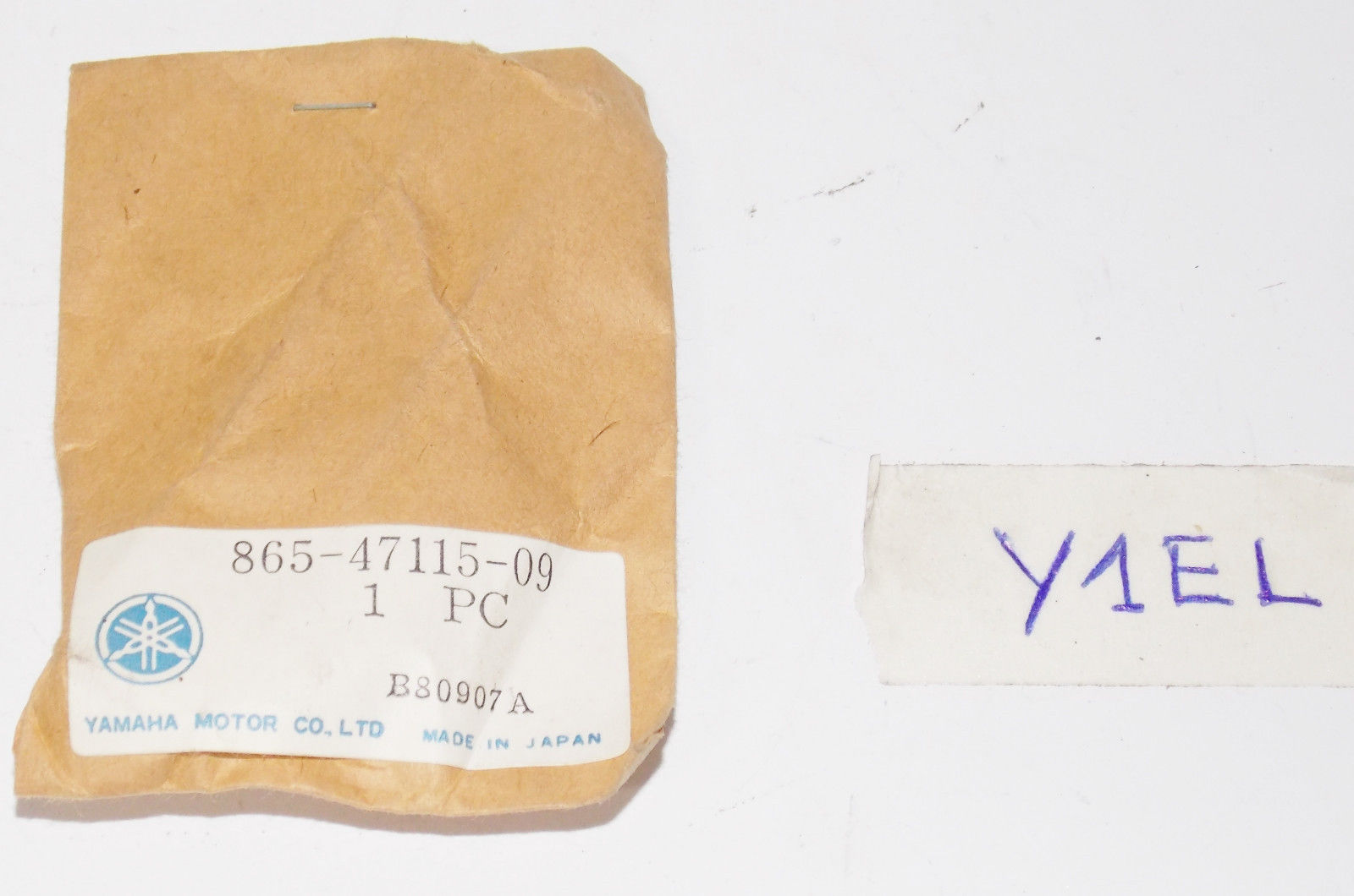 NOS YAMAHA METAL SLIDE 1974 865-47115-09 GP 338F 433F - MotoRaider