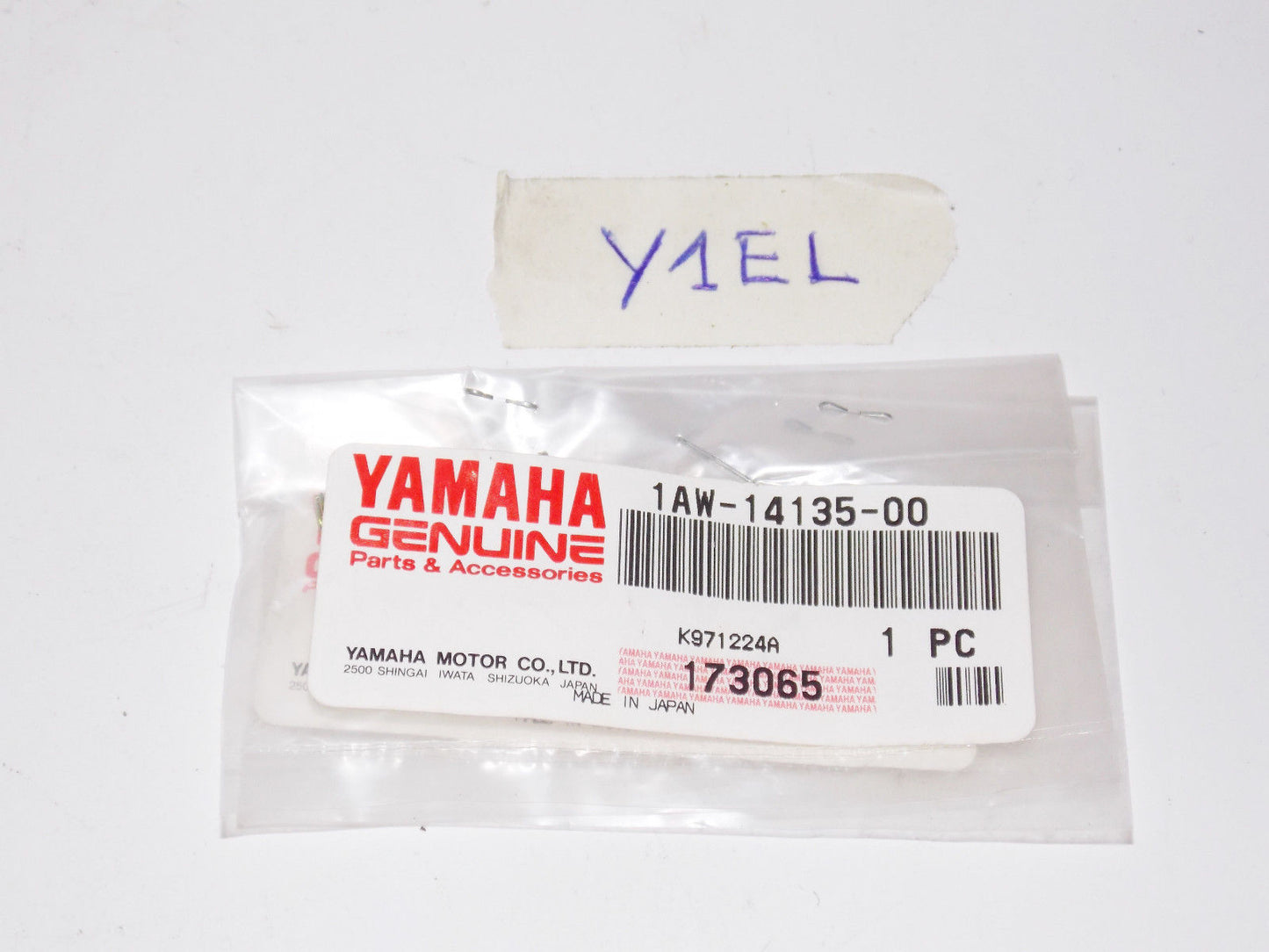 NOS YAMAHA PLUNGER SPRING 1998-06 1AW-14135 MOUNTAIN MAX 600 700 SRX 700 SXVIPER - MotoRaider
