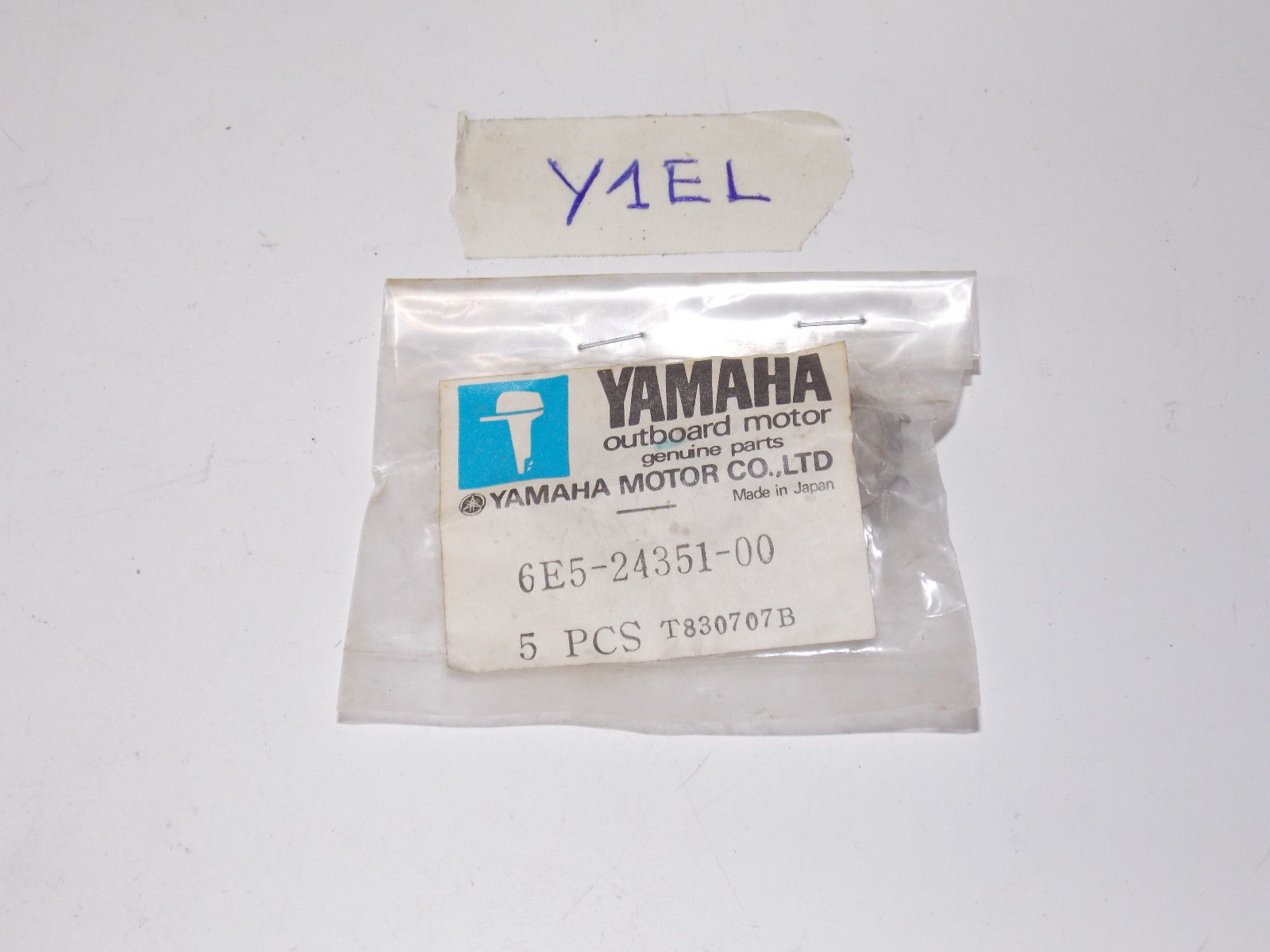 NOS YAMAHA BAND 1984-06 6E5-24351 200 ETLN XN PROV 150LH F90 TLRB F40 ETRC - MotoRaider