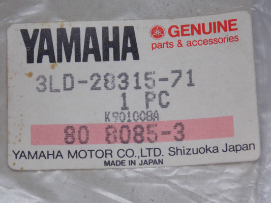 NOS YAMAHA 1991 XTZ750 B EMBLEM DECAL STICKER GRAPHIC MARK   3LD-28315-71 - MotoRaider