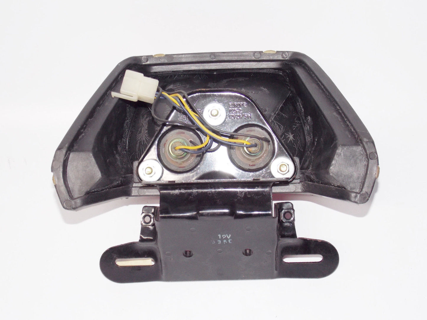 NOS YAMAHA 1987-1992 XJ900 TAIL REAR LIGHT+MOUNT BRACKET 31A-84710-E1 VINTAGE - MotoRaider