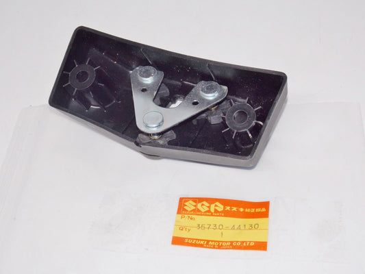 OEM SUZUKI 1980 1982 1983 GS450 GS650 TAILIGHT REAR LAMP BASE ASSY 35730-44130 - MotoRaider