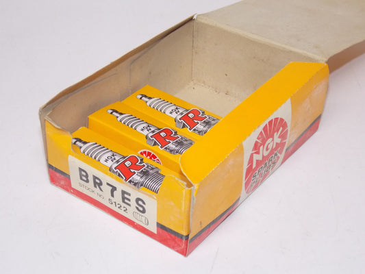 MOTORCYCLE ATV QUAD SCOOTER NGK BR7ES SPARK PLUGS 1 BOX OF 3 - MotoRaider