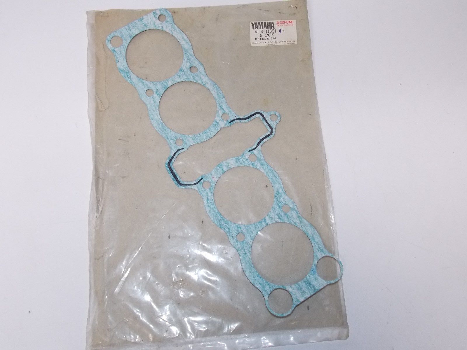 NOS ORIGINAL YAMAHA 1981 1982 1983 CYLINDER BASE GASKET XJ550 K 4U8-11351-10 - MotoRaider