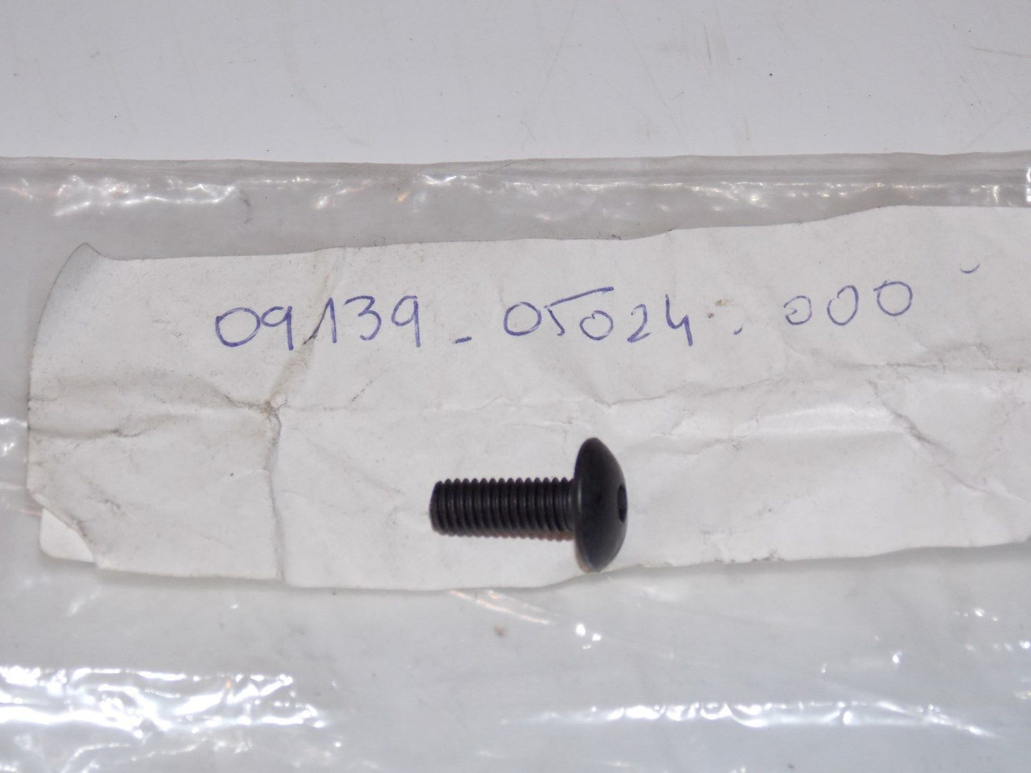 NOS SUZUKI 1986 1987 SCREW 5X14 RG250FG 09139-05024-000 - MotoRaider