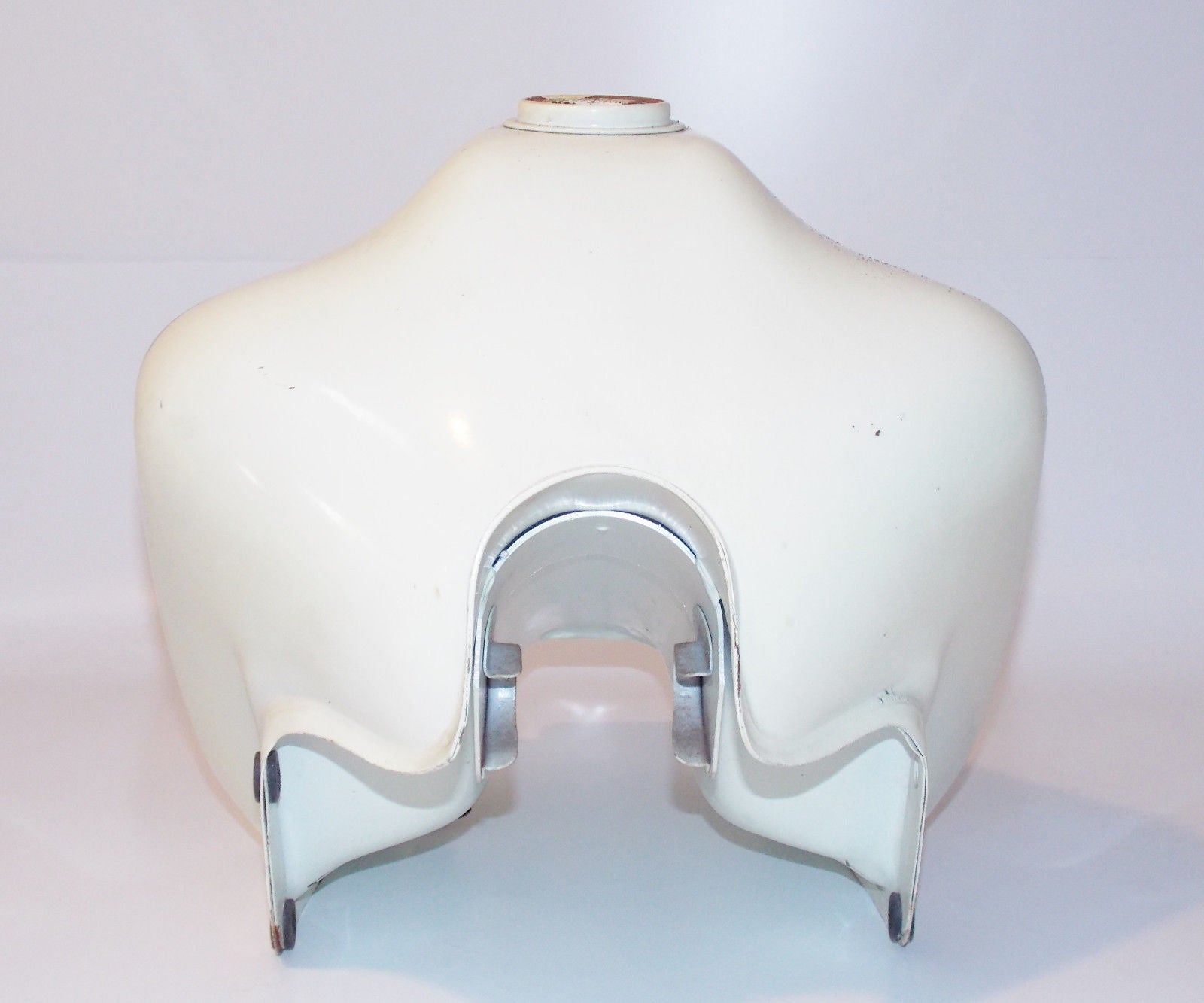 1980'S CAGIVA ALETTA ROSSA ELEFANT 125 FUEL TANK GAS PETROL WHITE DUCATI ITALY - MotoRaider