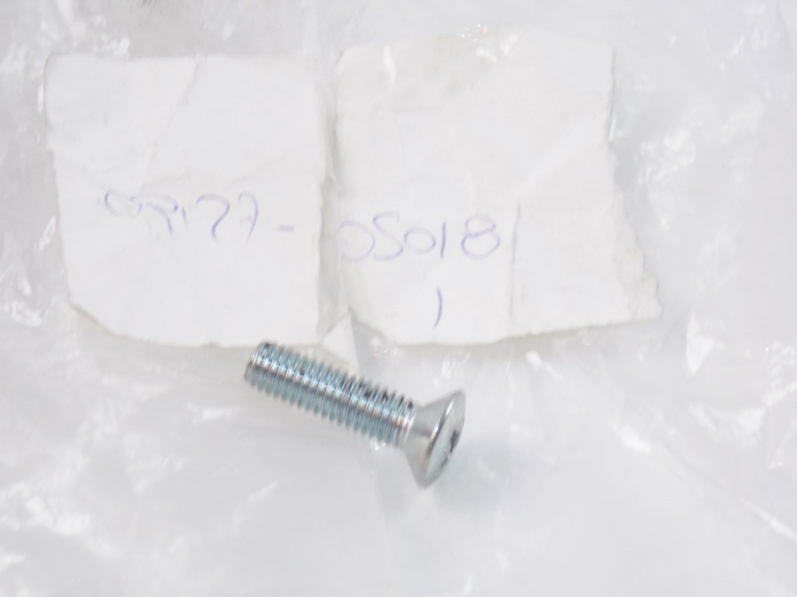 NOS SUZUKI 1987-2009 SCREW VS1400 VS800 VS750  09127-05018 - MotoRaider
