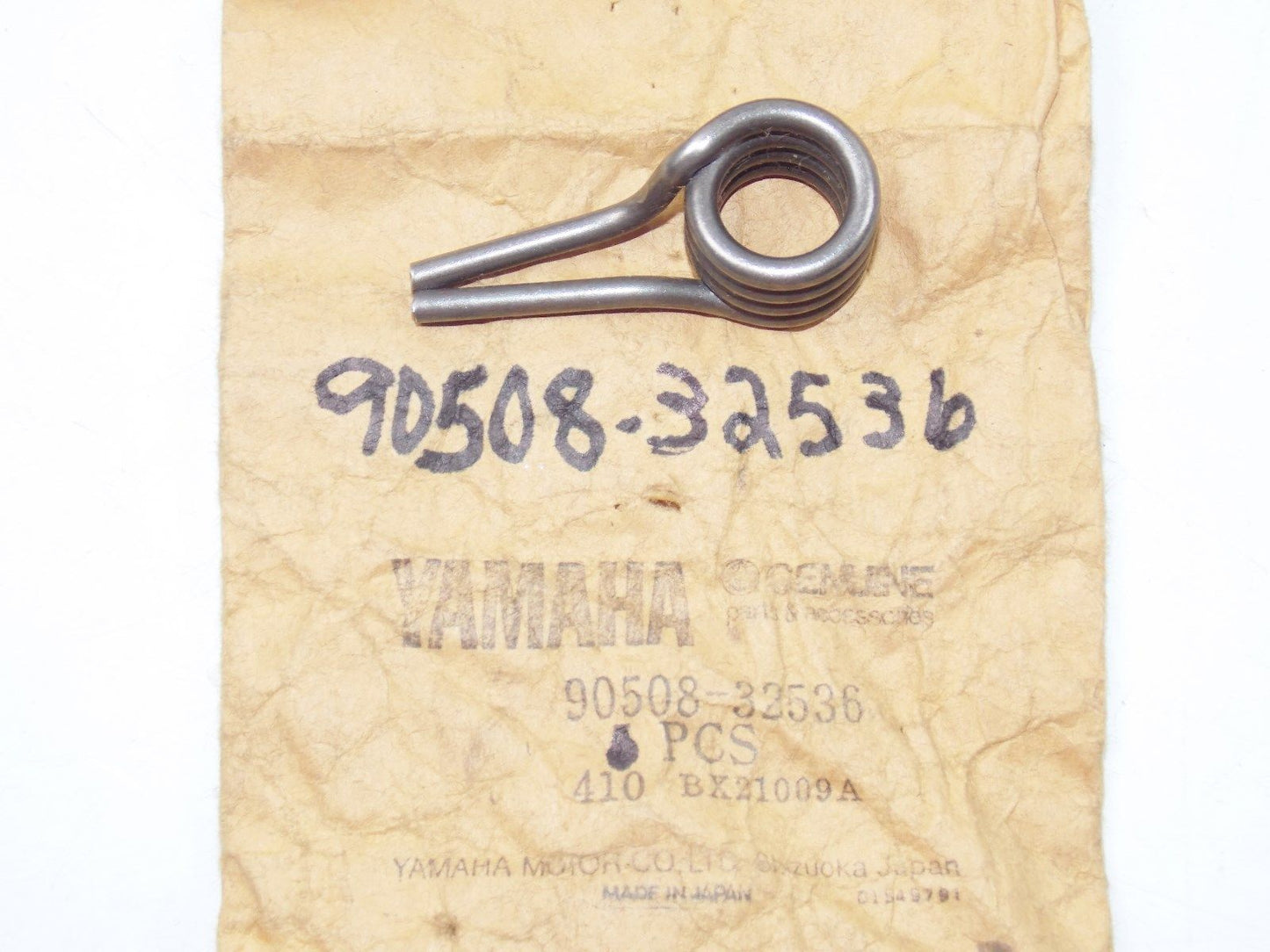 NOS YAMAHA 1982 1983 1987 1988 1990 1993-2011 TORSION SPRING XZ550  90508-32536 - MotoRaider