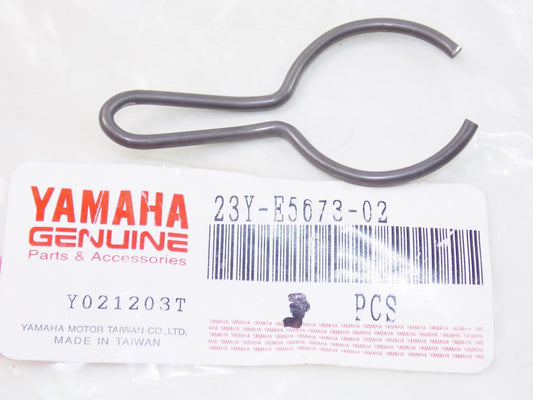 NOS YAMAHA 2006 2007 2008 2009 2010 2011 CLIP VINO 50 C3-XF50   23Y-E5673-02 - MotoRaider