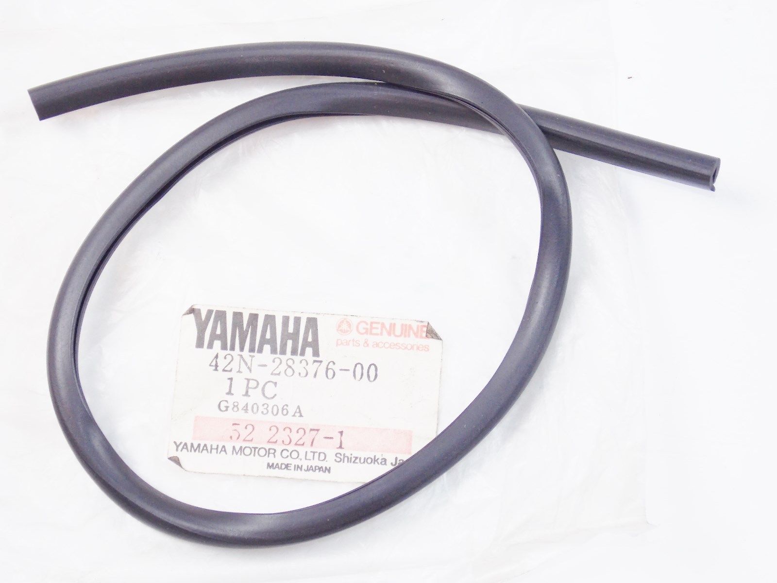 NOS YAMAHA 1991 TRIM FZS600   42N-28376 - MotoRaider