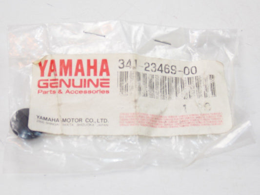 NOS YAMAHA  1973-2013  BOLT CAP  YTM200 YFM200 RD350 TX500   341-23469 - MotoRaider