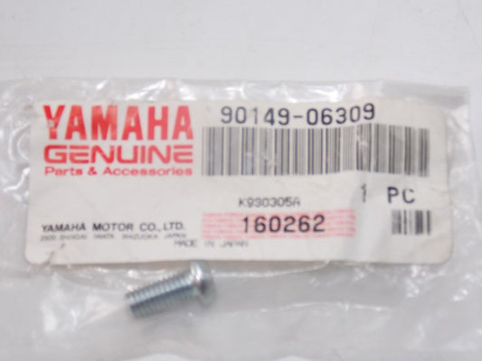 NOS YAMAHA  1998 2001 2007 2009 2011 ROUND HEAD SCREW T135 CV50 90149-06309 - MotoRaider