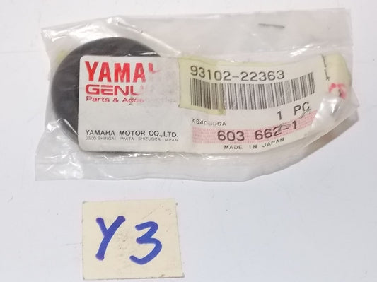 NEW OEM YAMAHA 1986 2000 YZ125 YZ80 YZ250 WR250 RACE KART OIL SEAL 93102-22363 - MotoRaider
