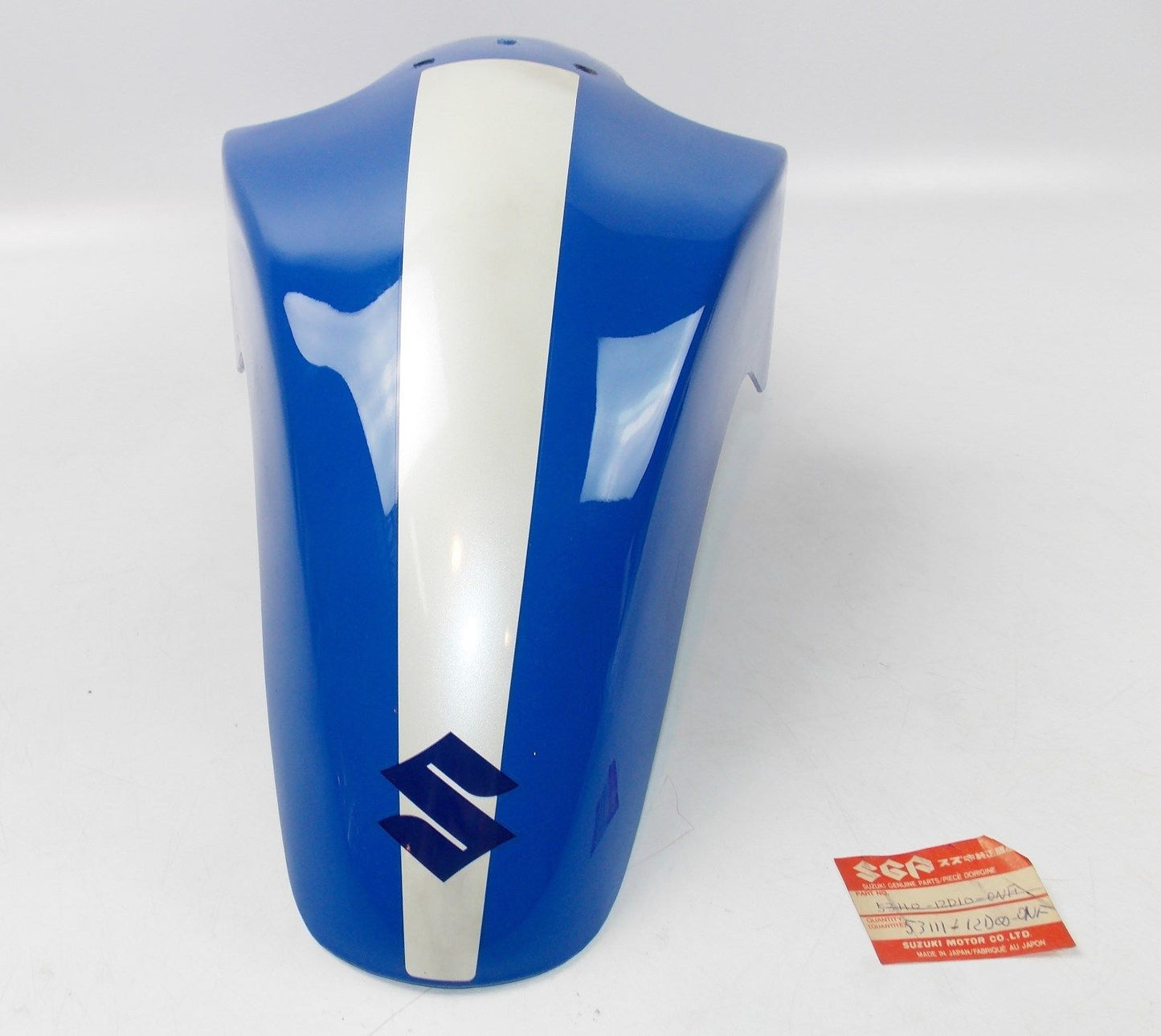 NOS SUZUKI 1993 1994 1995 BLUE FRONT FENDER DR650  53111-12D00-0NF - MotoRaider