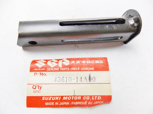 N0S OEM  SUZUKI 1990 1991 LH FOOTREST BAR DR650   43610-14A10 - MotoRaider