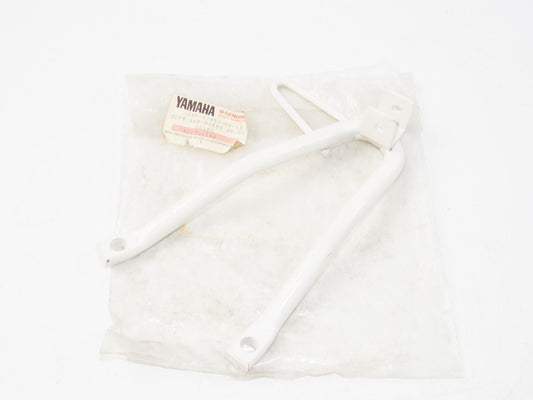 NOS OEM GENUINE YAMAHA 1993 DT125R DT125 FOOT PEG BRACKET WHITE 3BN-27432-00-13 - MotoRaider