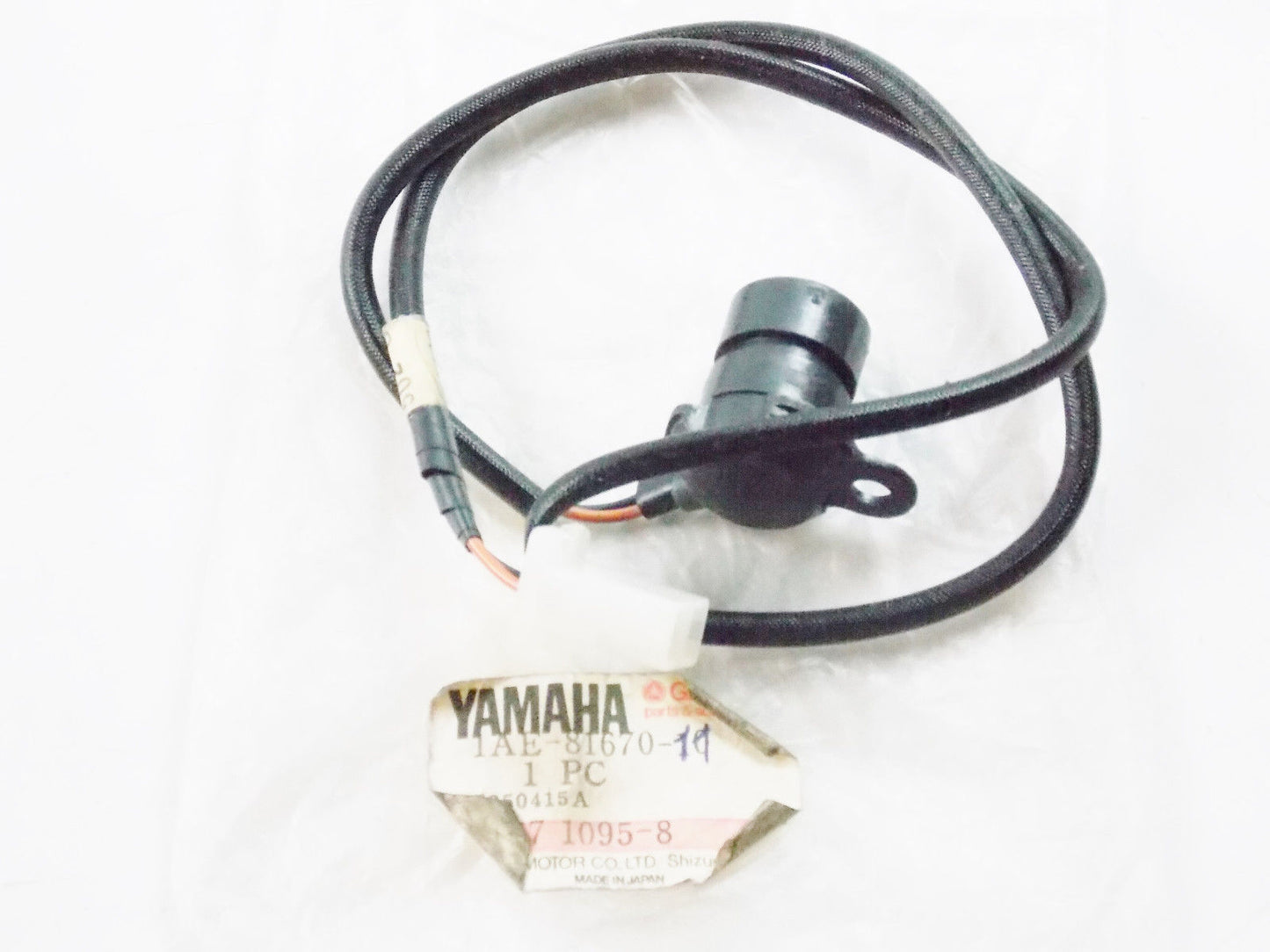 OEM GENUINE YAMAHA 1985 1986 FZ750 IGNITION PICK UP ASSEMBLY 1AE-81670-11 - MotoRaider