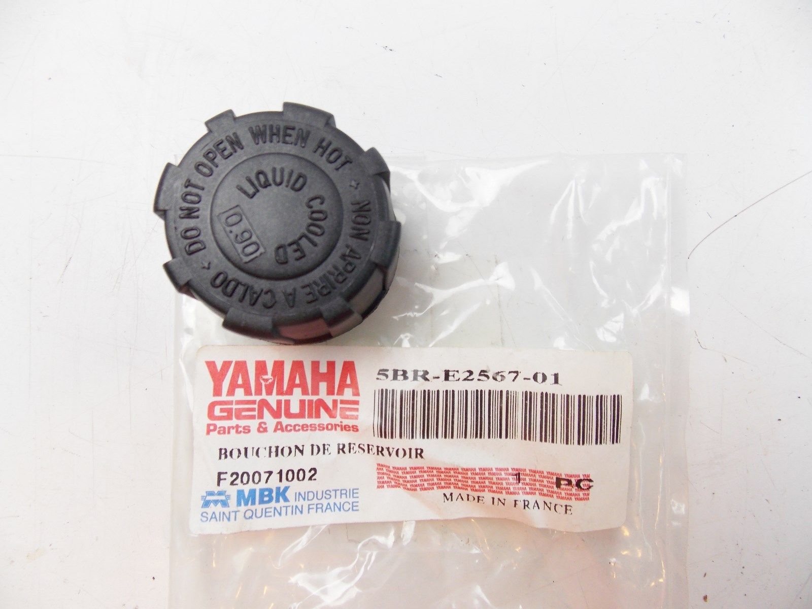 NOS YAMAHA 2000 2002 2003 2004  RADIATOR WATER CAP YQ50 5BR-E2567-01 - MotoRaider