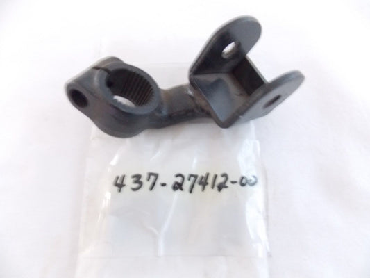NOS YAMAHA  1974 1975 FOOTREST BRACKET 1 DT100 DT175  437-27412-00 - MotoRaider
