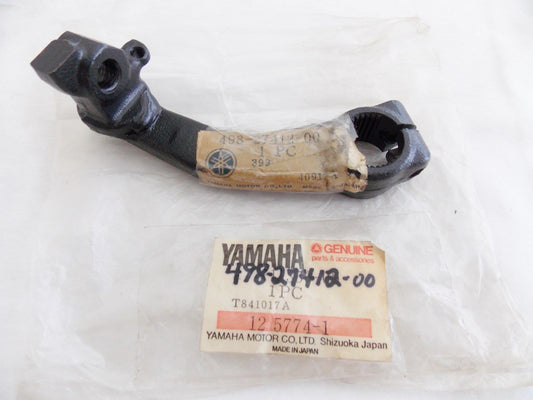 NOS YAMAHA  1974 1975 1976 FOOTREST LEFT BRACKET DT250/360/400  498-27412-00 - MotoRaider