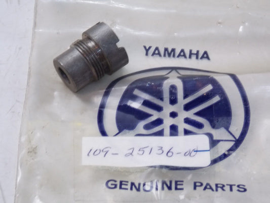 NOS YAMAHA 1963-2001 WHEEL BUSH YG1 DT1 YR2 ATM1 XT250 TW200  109-25136-00 - MotoRaider