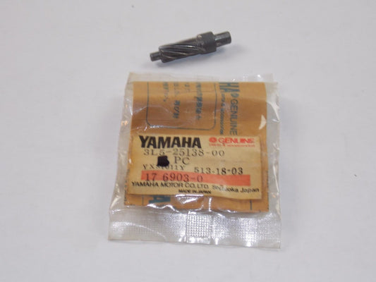 NOS YAMAHA 1979-1987 DRIVE METER GEAR QT50  3L5-25138-00 - MotoRaider