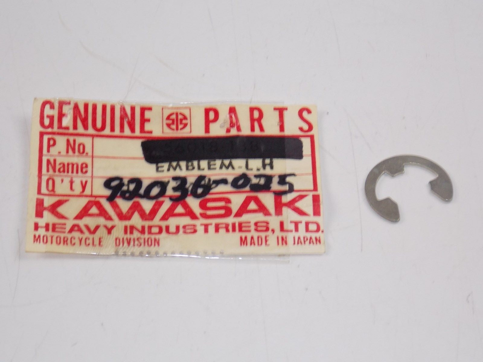 NOS KAWASAKI 1974 1975 1976 1977 KICKSTARTER CIRCLIP (2) KZ400  92036-025 - MotoRaider