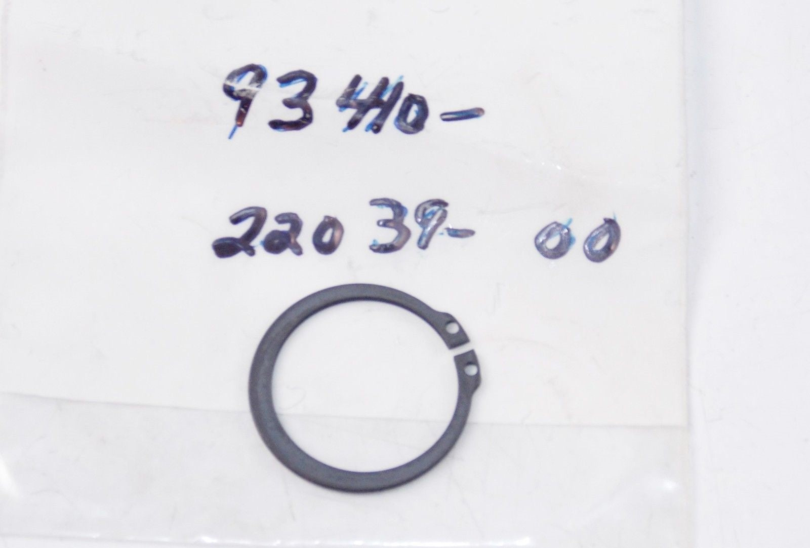 NOS YAMAHA CIRCLIP 93440-22039 - MotoRaider