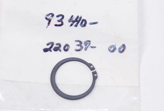 NOS YAMAHA CIRCLIP 93440-22039 - MotoRaider