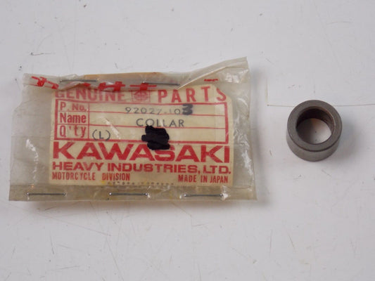 NOS KAWASAKI 1969-2009 COLLAR F5/6/7/8/9KE100 EX500 VN750 ZX750 G5  92027-103 - MotoRaider