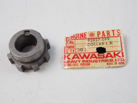 NOS KAWASAKI 1966-1971 ROTARY VALVE COLLAR A1 A7 92027-099 - MotoRaider