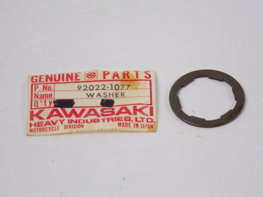 NOS KAWASAKI 1977-2006 TOOTHED WASHER 26X35.5X1.5 ZG1000 ZX1000  92022-1077 - MotoRaider